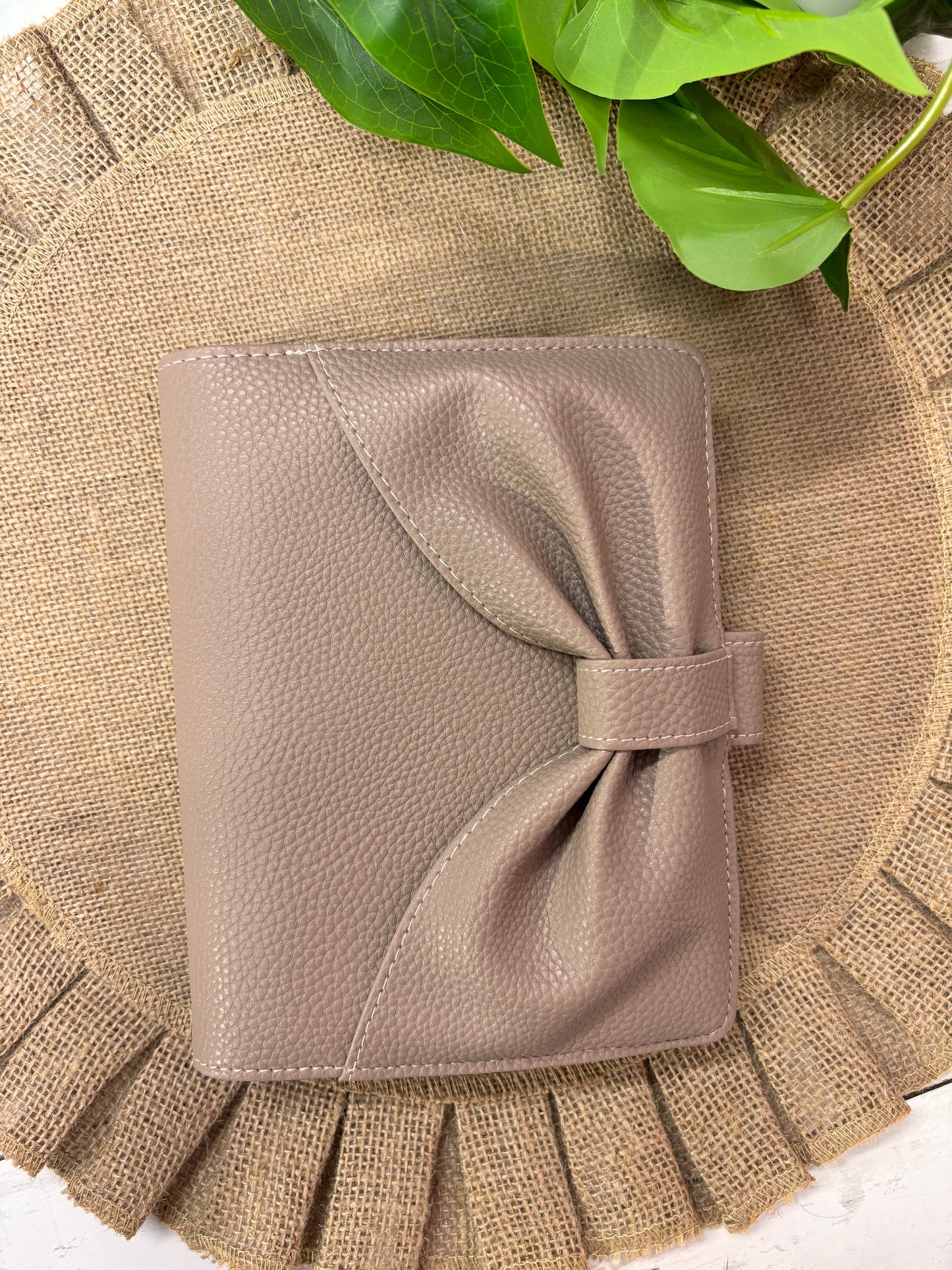 A6 Bow Binder
