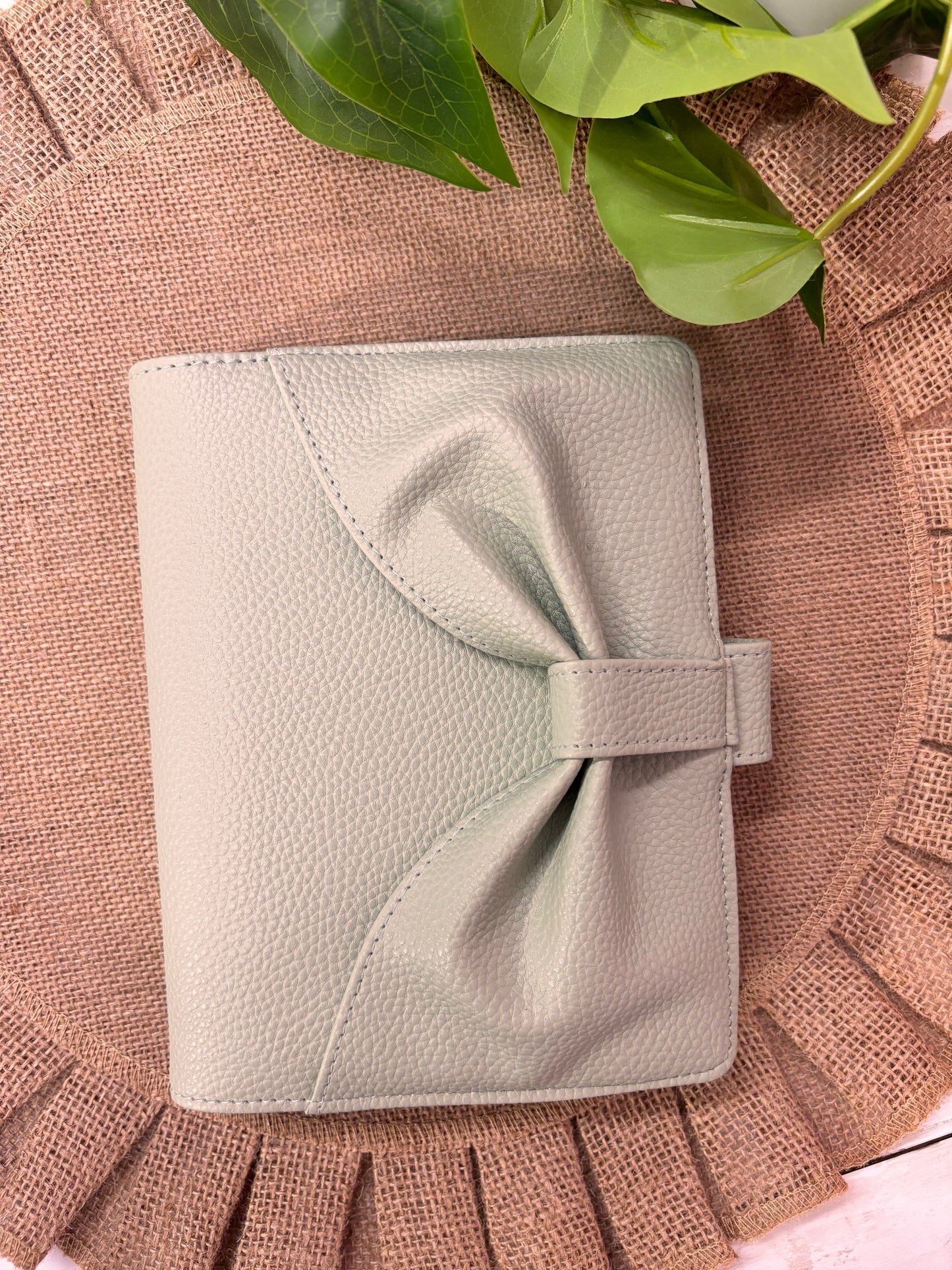 A6 Bow Binder